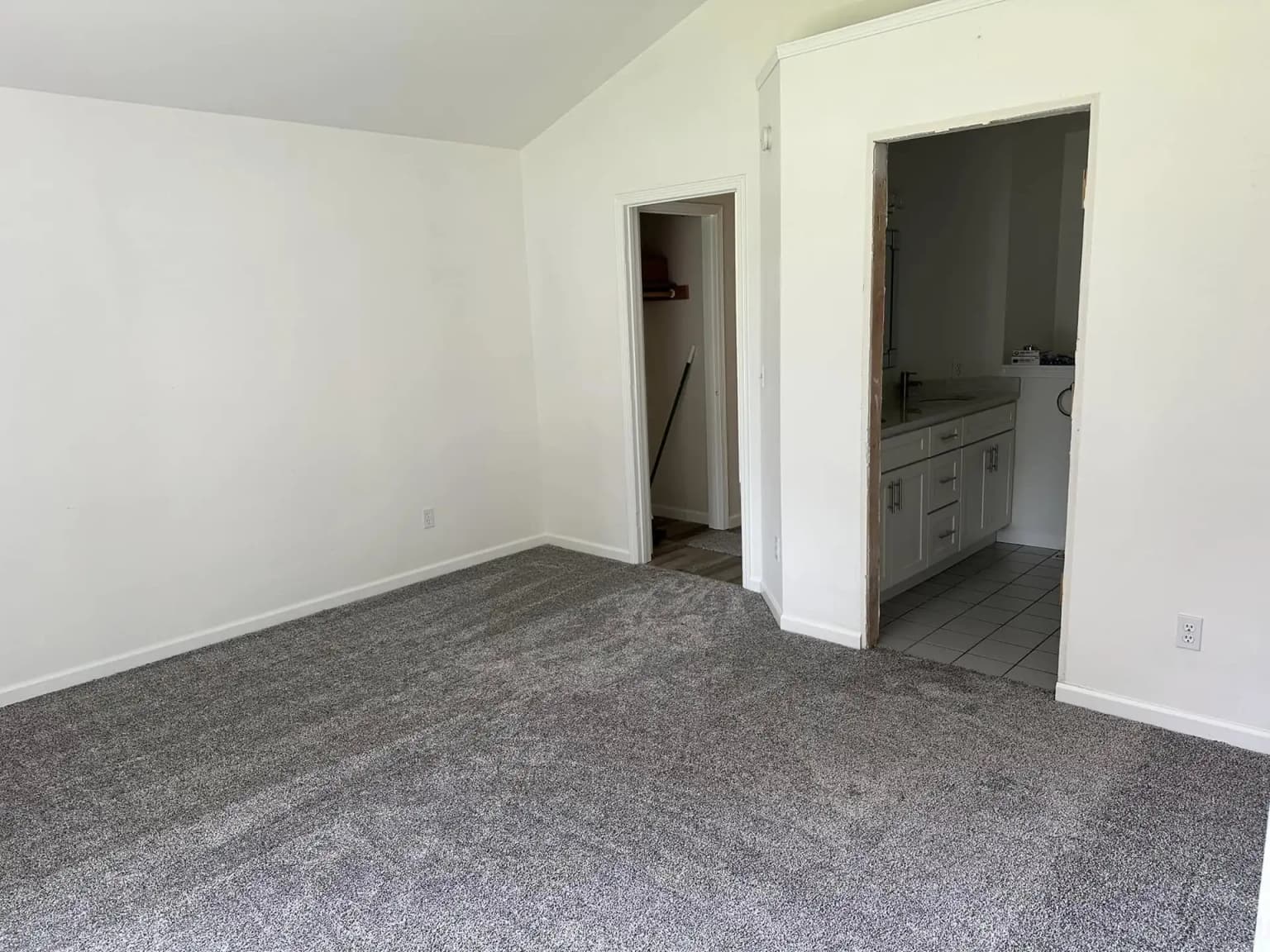 Flooring Repair or Replacement? How to Know What Your Home Needs